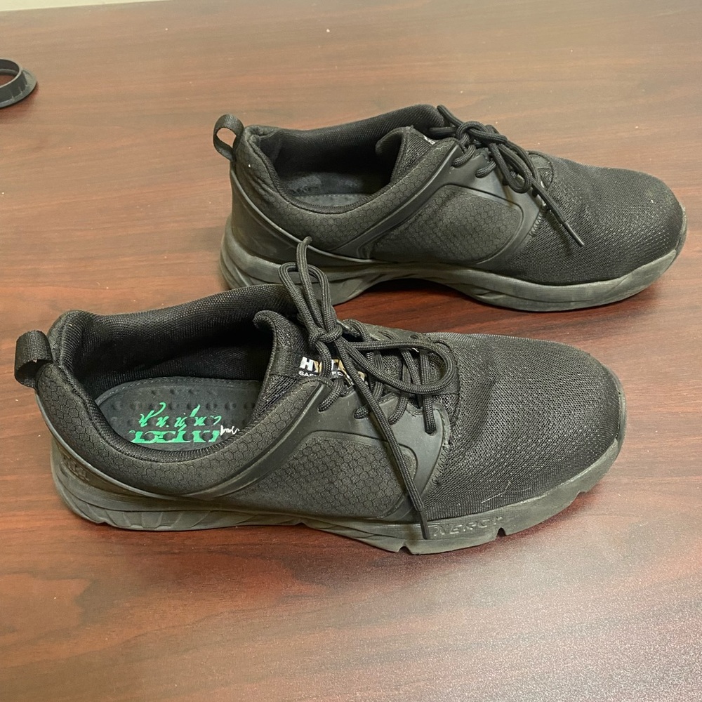 Hytest safety shoes. Steal toe shoes. Barely used. Size 11 W. Super comfortable